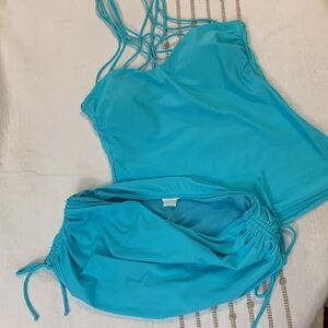 Island Escape ☀️Two Piece Swim pit-pit measures 15" waist measures 15" Aqua🏖️